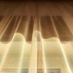 Firany na wymiar – od klasycznego woalu po nowoczesne siatki. Przegląd trendów.